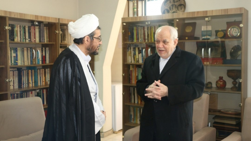 دیدار سرپرست «سمت» با استاد برجسته فلسفه دانشگاه شهید بهشتی
