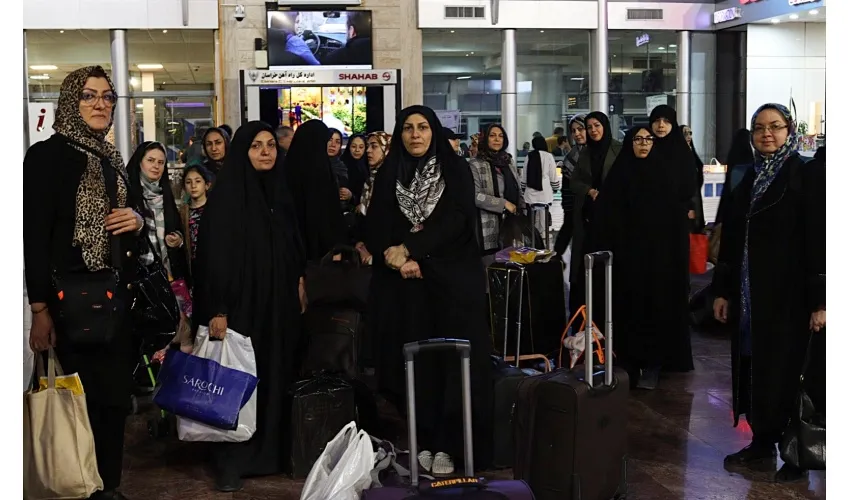 سفر زیارتی جمعی از بانوان «سمت» به مشهد مقدس