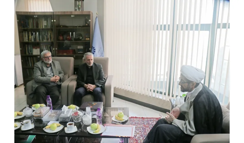 احیاء تراث اسلامی در بستر کتاب دانشگاهی