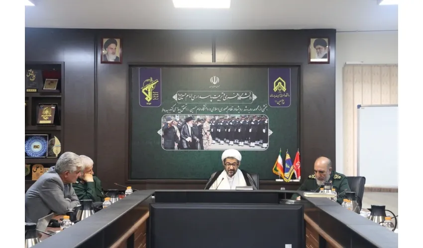 «سمت» و دانشگاه افسری و تربیت پاسداری امام حسین(ع) دو ثمرۀ ارزشمند درخت انقلاب