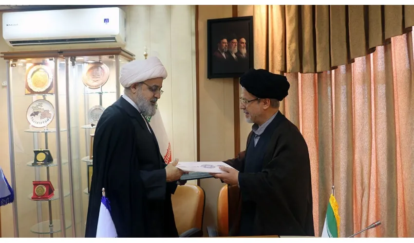 امضای تفاهم‌نامه همکاری میان رئیس سازمان «سمت» و رئیس شورای تحول و ارتقای علوم انسانی