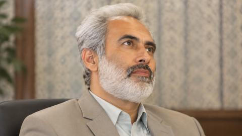 دکتر محمود بی جن خان