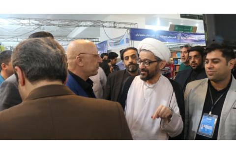 دیدار رئیس «سمت» با وزیر علوم در نمایشگاه کتاب — تصویر 5