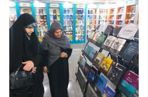 دیدار معاون پژوهشی وزارت علوم، تحقیقات و فناوری از غرفه دانشگاهی «سمت» — تصویر 5
