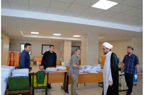 بازدید دکتر مهدوی‌زادگان، رئیس سازمان سمت، از قسمت مجازی سمت در نمایشگاه کتاب سی‌وچهارم — تصویر 1