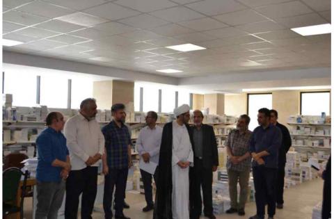 بازدید دکتر مهدوی‌زادگان، رئیس سازمان سمت، از قسمت مجازی سمت در نمایشگاه کتاب سی‌وچهارم — تصویر 3