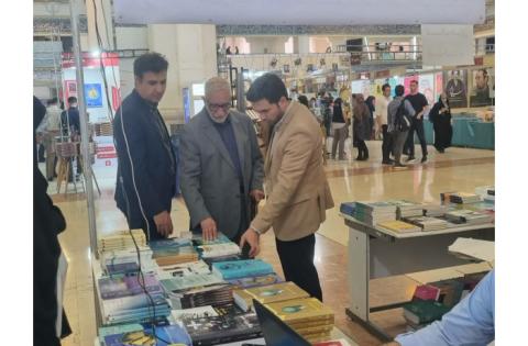 گزارش تصویری از بازدیدکنندگان غرفه سازمان «سمت» — تصویر 9