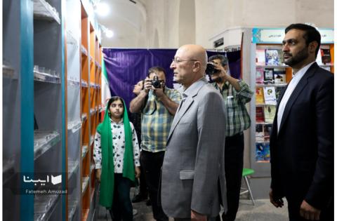گزارش تصویری بازدید وزیر علوم، تحقیقات و فناوری از غرفه «سمت» — تصویر 2