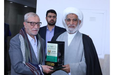 گزارش تصویری دومین همایش علمی بین‌المللی امام حسین(ع) با عنوان «حماسه حسینی، راه روشن دینداری و آزادگی» در «سمت» — تصویر 13