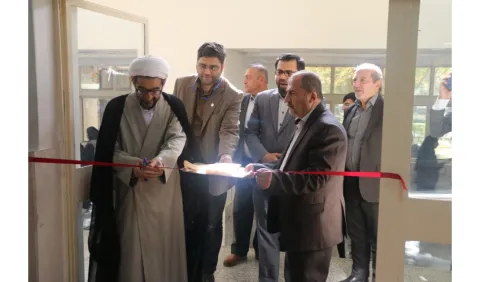 نمایشگاه هفته کتاب «سمت» در دانشگاه کردستان افتتاح شد+عکس